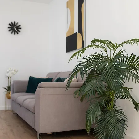 Tinel شقة تروغير