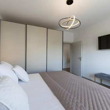 Apartment Tinel *